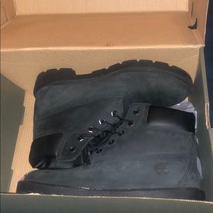 Black timberland construction boots